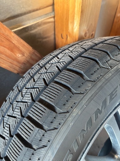 225/65r17　スタッドレスタイヤ