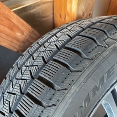 225/65r17　スタッドレスタイヤの画像