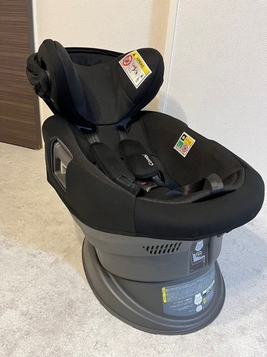 【お話中」】コンビ　チャイルドシート　THE S エッグショック