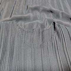 【まだ受付中・送付可能】新品タグ付】mire-ru ミレール しわ加工 サラサラワンピース 紺 サイズM-L 早い者勝ちです✨✨の画像