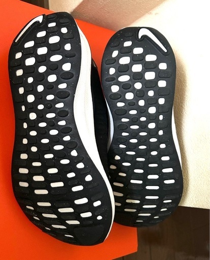 【美品】NIKE W INFINITYRUN 4 インフィニティラン ランニングシューズ　23cm DR2670-001
