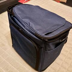 ペティオ (Petio) necoco ネココ 移動や出先でくつろぐリュックキャリー ネイビー（一度使用）の画像