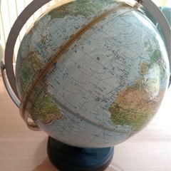 地球儀 約30cm　昭和レトロの画像
