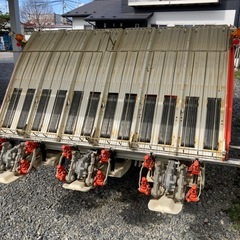 クボタ田植え機　6条植えの画像