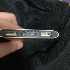 ①モバイルバッテリー　4000mAhの画像