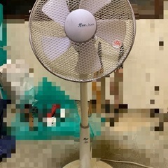 10/3まで　非対面相談可　
扇風機　2台　SANYO   山善　リモコン付の画像