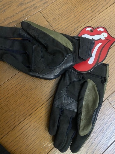 the rolling stones グローブ１０月１日まで
SALE
