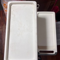 プラスティックようき、小物入れの画像