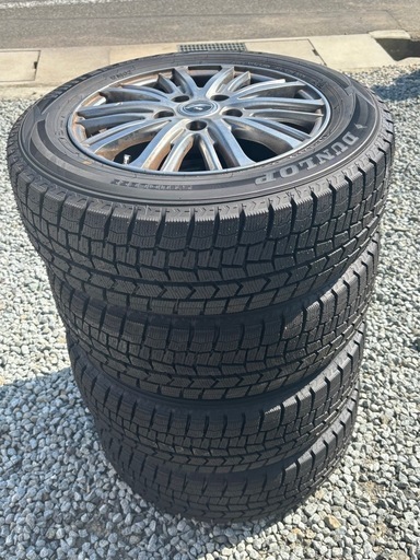 未使用スタッドレスタイヤセット　
ダンロップ185/65R15