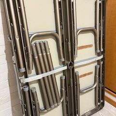 アウトドア折りたたみテーブルの画像