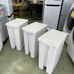 【リサイクルショップ ピカソ 小松原】🗑️✨ペダル式ゴミ箱 ホワイト（45L前後）✨🗑️★1460★の画像
