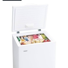 ハイアール(Haier) 冷凍庫 142L 幅63cm 上開き 直冷式 急冷凍 キャスター付き JF-HSC14A(W) ホワイト バスケット付き LED庫内灯 静音の画像