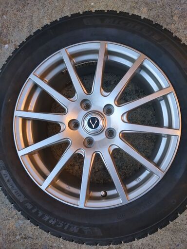 【終了】215/60R/17 スタッドレス4本 ホンダ