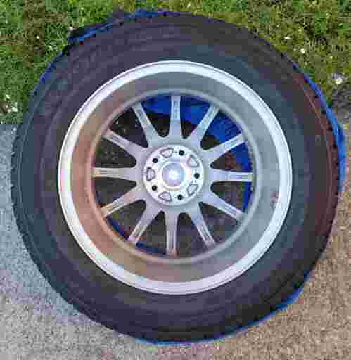 【終了】215/60R/17 スタッドレス4本 ホンダ