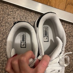 PUMAホワイトスニーカー24cmの画像