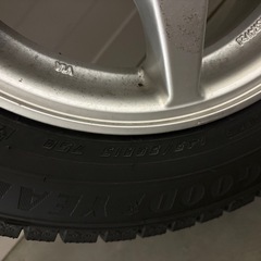 スタッドレスタイヤの画像