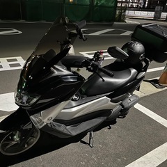 N MAX125の画像
