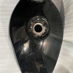 ゼファー400 タンクの画像