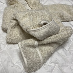 50 60 70 cm白くま　くま　もこもこ　冬　ベビー　赤ちゃん　服　の画像