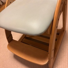 コイズミ　椅子
の画像