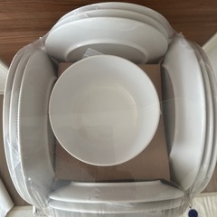 IKEA 食器セット１８枚　ホワイトの画像
