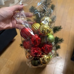 IKEAのミニクリスマスツリーの画像