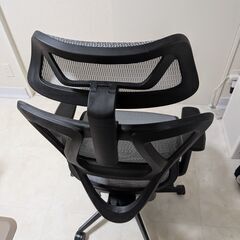 オフィスチェア　ニトリ　ひじ掛け　ヘッドレスト　フットレストの画像