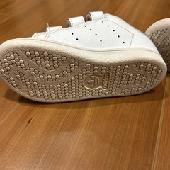 adidas スタンスミスの画像