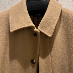 A.P.C.チェスターコートの画像