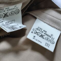 【まだ受付中・送付可能】中古美品 esche エッシュ 上品パンツスーツ ベージュ 42 早い者勝ちです✨✨の画像