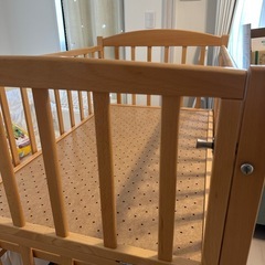 ベビーベッドの画像