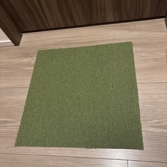 ニトリ タイルカーペット 緑7枚　ほかの画像