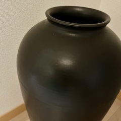 マットブラックのフラワーベース　花器　壺　　　の画像