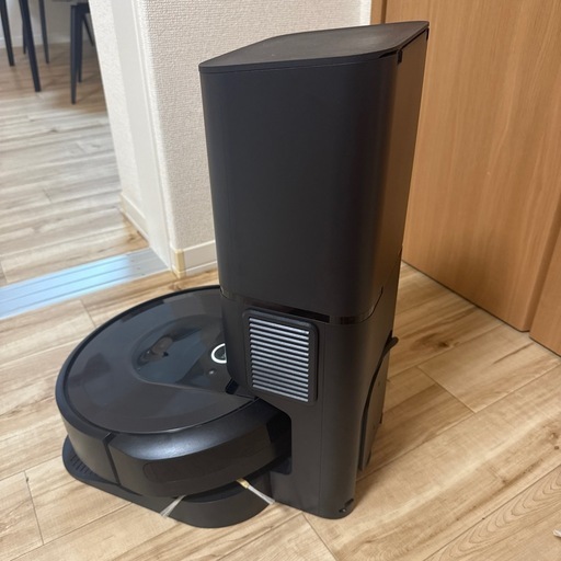 アイロボット　ルンバi7+