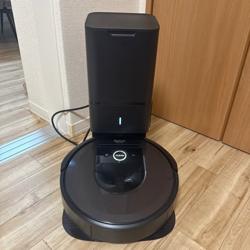 アイロボット　ルンバi7+