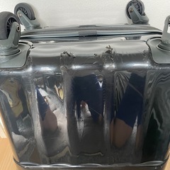 サムソナイトスーツケースの画像