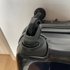 サムソナイトスーツケースの画像