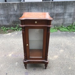 イタリア家具🇮🇹 象嵌  ガラスキャビネット 猫脚 クラシック 46cm×36cm×高さ100cmの画像