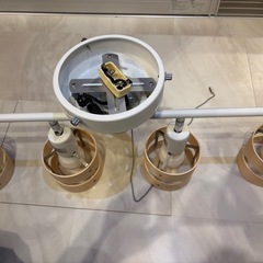 照明器具、電球付きの画像