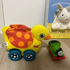 おもちゃとパペット絵本の画像
