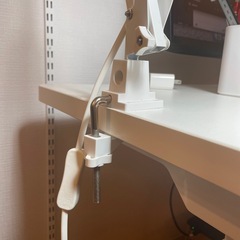IKEA  デスクライト アームライトの画像