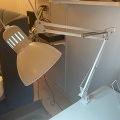 IKEA  デスクライト アームライトの画像