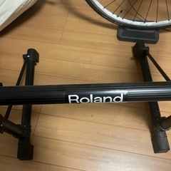 電子ドラムのスタンド、マウントも2個付きの画像