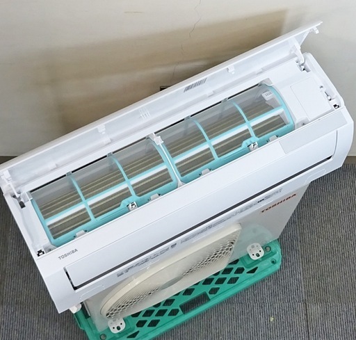 (41)TOSHIBA【RAS-U221M(W)】東芝 マジック洗浄熱交換器 セルフクリーン オートリスタート ルームエアコン 2.2kW おもに6畳用 2025年製 中古品販売