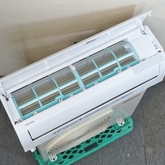 (41)TOSHIBA【RAS-U221M(W)】東芝 マジック洗浄熱交換器 セルフクリーン オートリスタート ルームエアコン 2.2kW おもに6畳用 2025年製 中古品販売の画像