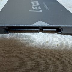 512GBのSSDと16GBのメモリー　中古の画像