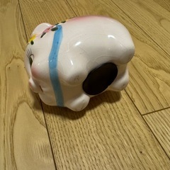 ブタちゃん貯金箱の画像
