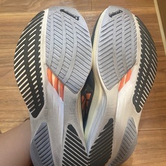 ランニングシューズ アディゼロ 23cmの画像