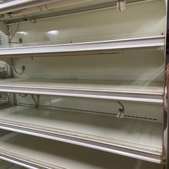 冷蔵ケースの画像