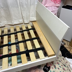 ベッドの画像